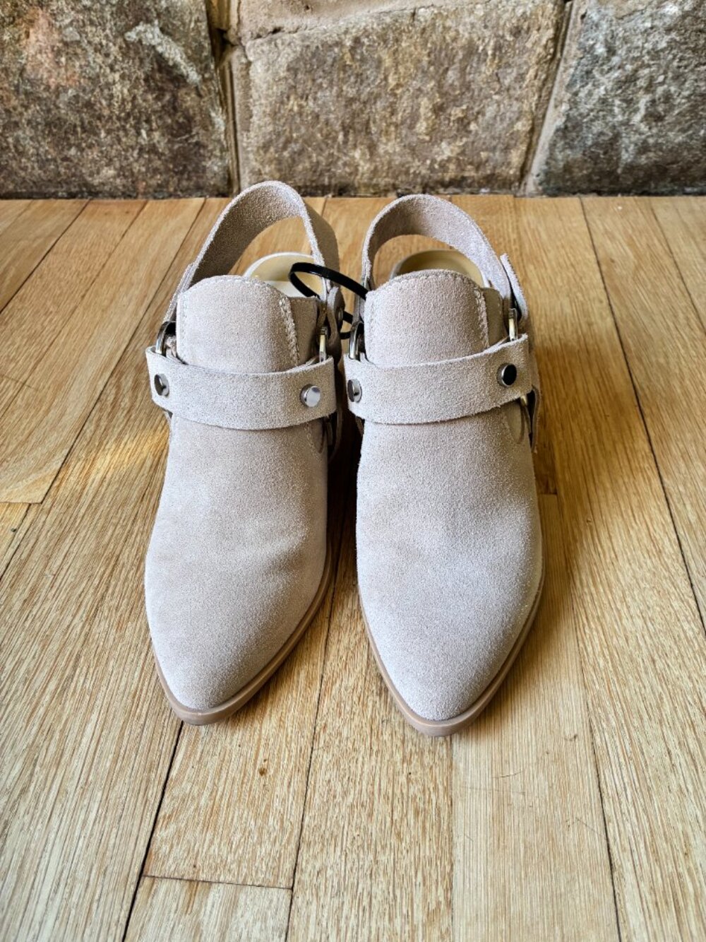 Dolce Vita Suede Pointed Toe Rango Slingbacks Beige Booties